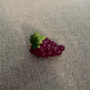 Nora Fleming Rare Grapes - Retired